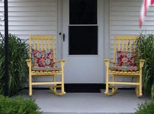 118 N Jackson St, Spring Lake, MI 49456