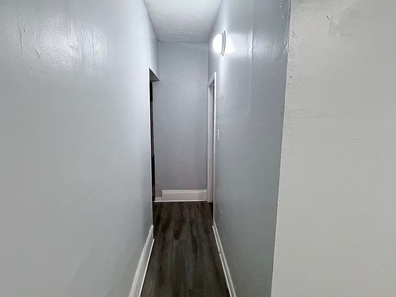 4th image of 10 Jarvis Pl #1