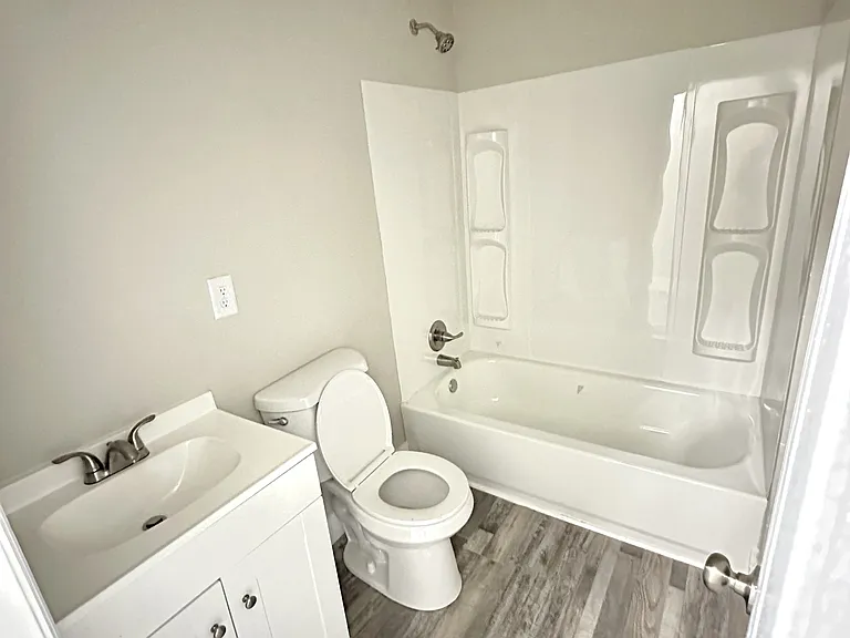 6029 Ivy St — Photo 7