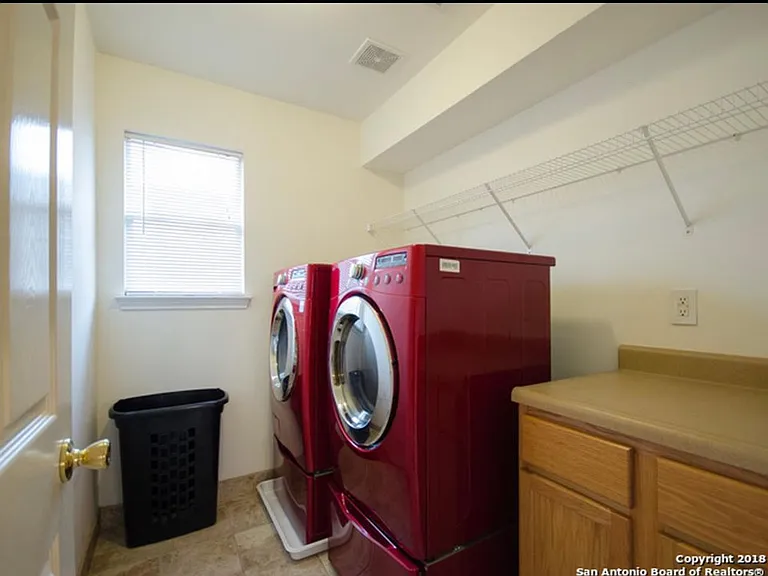 10115 Sparrow Way — Photo 11
