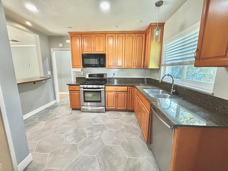 5930 E Walton St — Photo 3