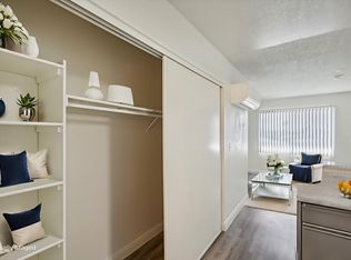 Village Square, Las Vegas, NV 89115