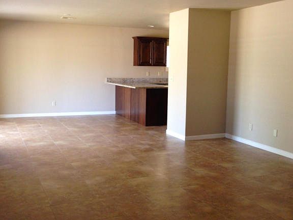 3rd image of 10410 E Chestnut Dr