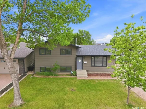 1311 Latrace Rd, Saskatoon, SK S7L 6E4