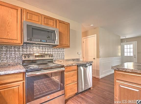 3rd image of 40 Westerlau Dr