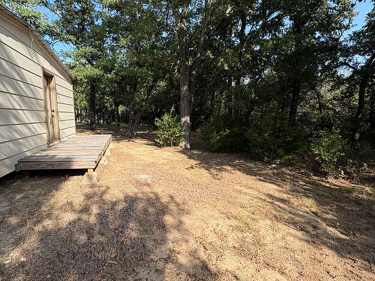 625 Private Road 4369 — Photo 8