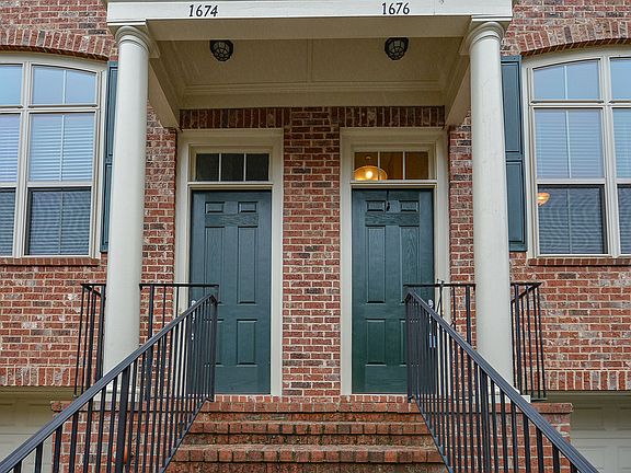 4th image of 1676 Mosaic Way #1676