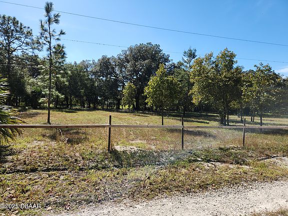 5th image of 1740 Roos Ln