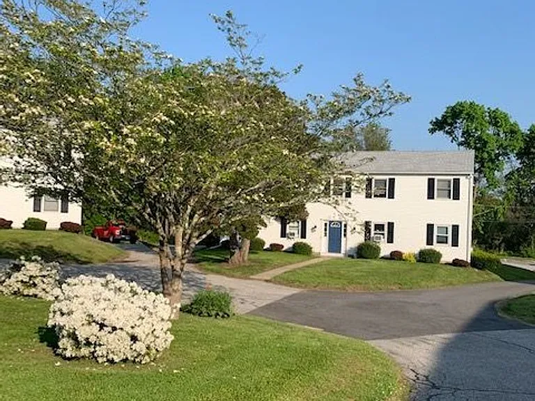 1739-1749 Boston Post Rd — Photo 18