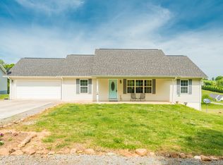 867 Amburn Meadows Ln, Maryville, TN 37801