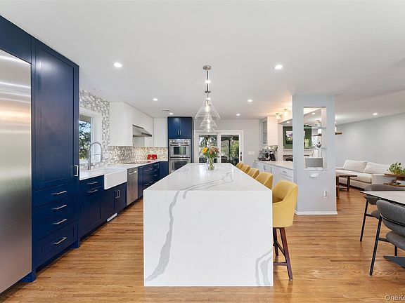 5th image of 7 Dogwood Lane