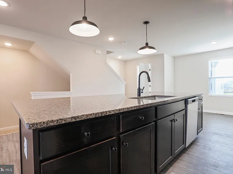 128 Rabbit Rd — Photo 16