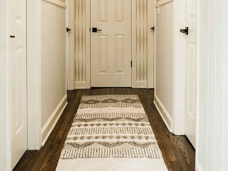 Hallway to other bedrooms