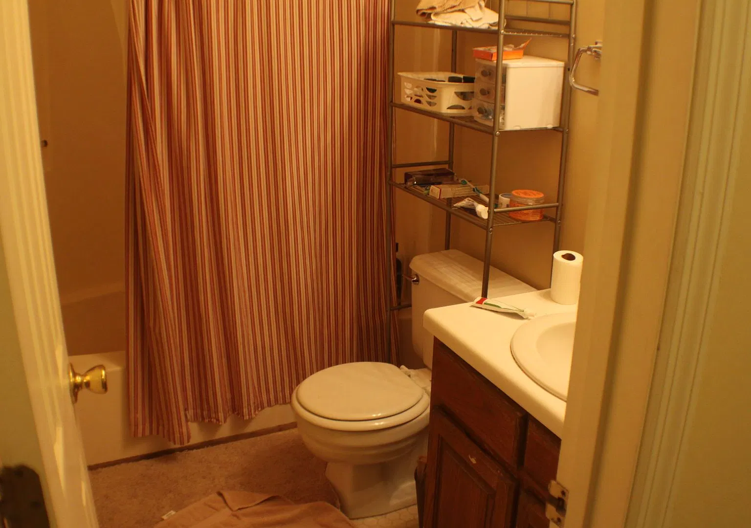 2 Bedroom Apartments/Townhomes in Five Points! — Photo 4