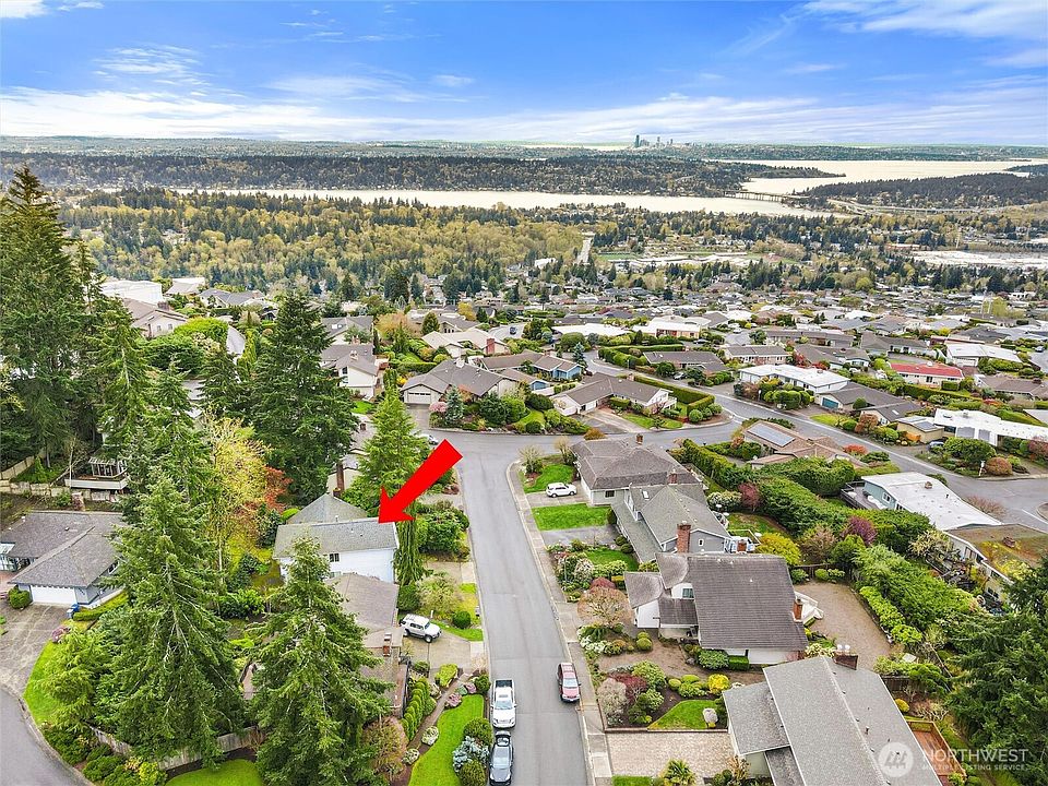 2nd image of 13909 SE 46th St