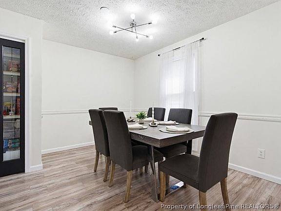5th image of 1787 Hampton Oaks Dr