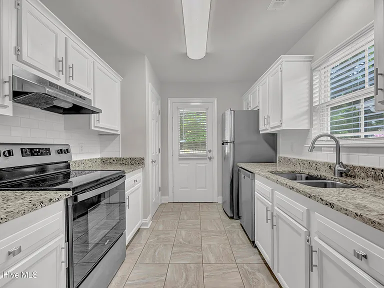 720 S 7th St — Photo 10