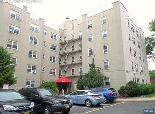 2215 N Central Rd #A3-213A, Fort Lee, NJ 07024