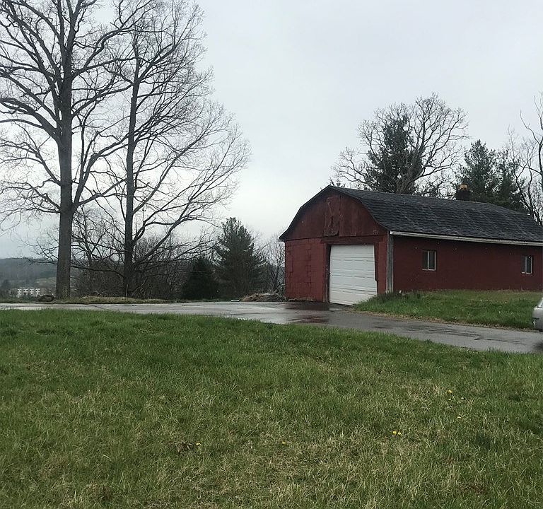 2nd image of 644 Buhl Morton Rd