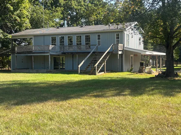 1170 Somers Rd, Lyons, MI 48851