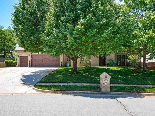 809 Fox Run Trl, Edmond, OK 73034