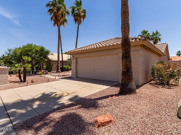 9637 E Sundune Dr — Photo 5
