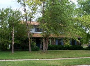 306 S Sunblest Blvd, Fishers, IN 46038