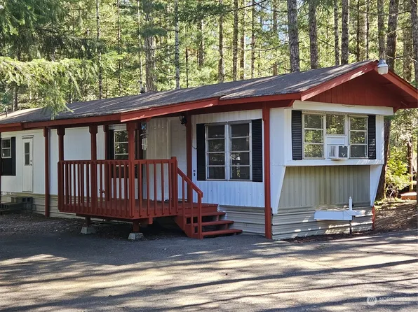 141 N Napilikai Street, Lilliwaup, WA 98555