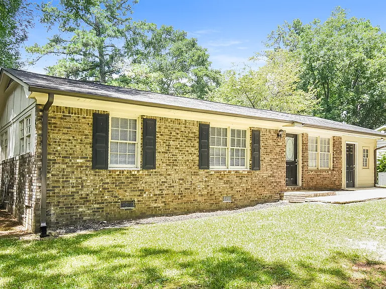 851 Grayson Hwy — Photo 3