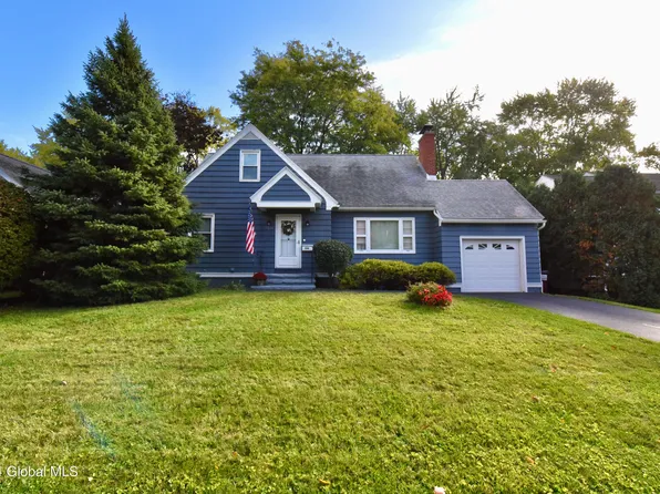 1556 Clifton Park Road, Schenectady, NY 12309