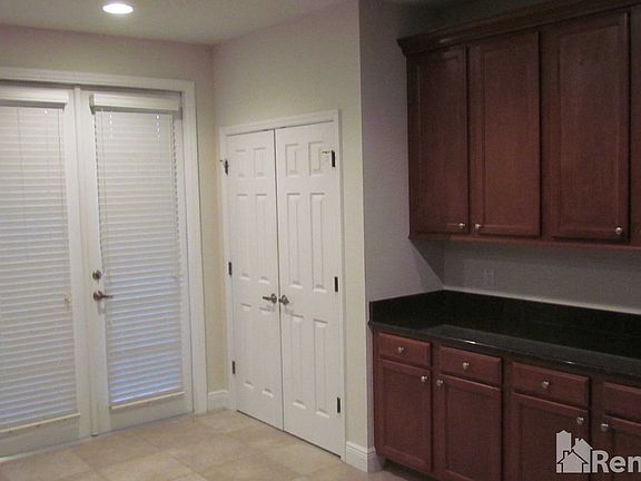 4th image of 644 Pensacola Ln