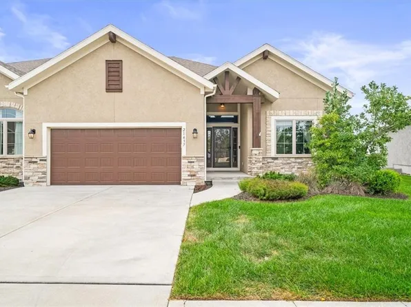 21437 W 116th Pl, Olathe, KS 66061