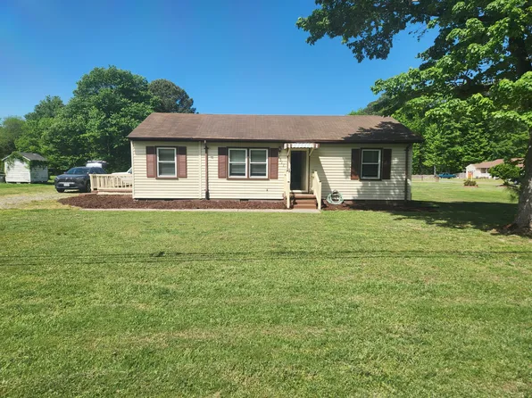 1311 Carys Chapel Rd, Yorktown, VA 23693