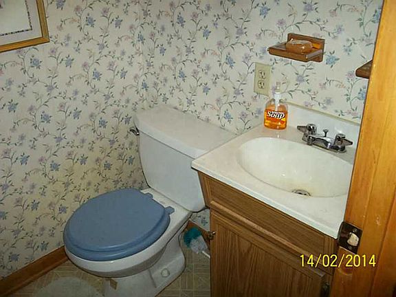 2nd image of 405 Elwood Dr