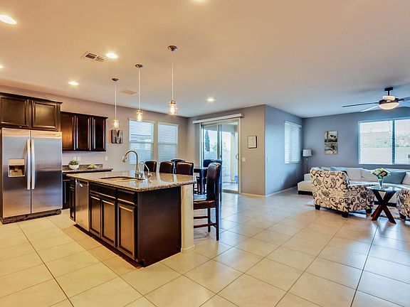 3rd image of 35505 N Bandolier Dr