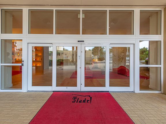 4th image of 1551 N Flagler Dr Unit Penthouse L16