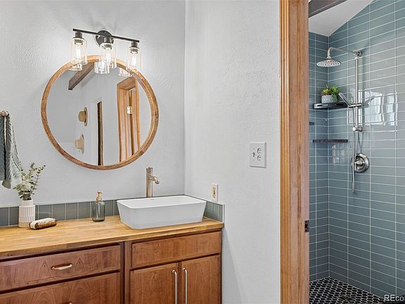3rd image of 11155 Kennedy Avenue