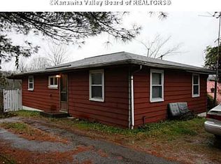 10731 Coal River Rd, Saint Albans, WV 25177