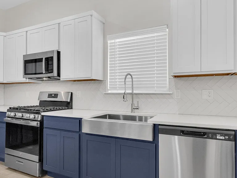 13931 Sky Harbor Ave — Photo 14