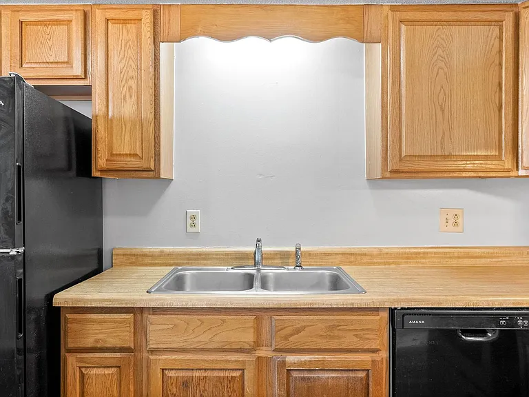 Stephanie Drive-122 — Photo 9