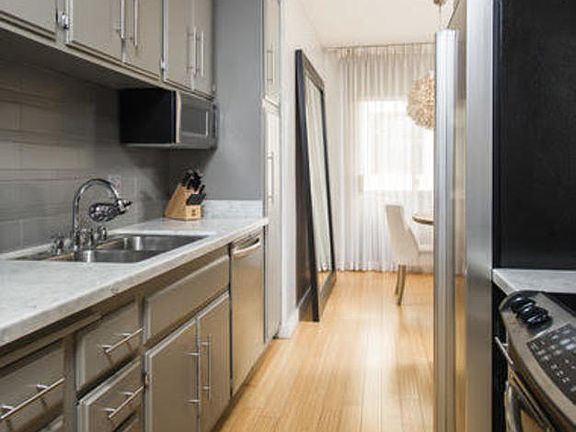 3rd image of 11906 Gorham Ave APT 7