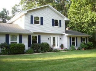 947 Woodridge Blvd, Lancaster, PA 17601