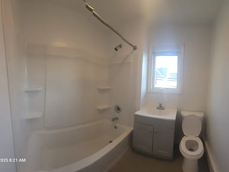 611 Main St #611 — Photo 14