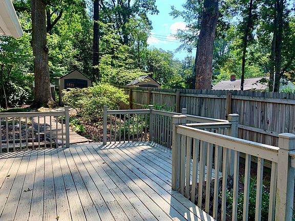 3rd image of 1104 Pamlico Dr