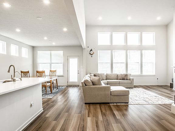 4th image of 5378 Rose Dr