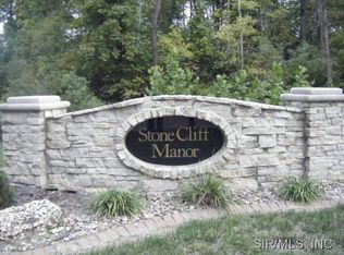 3911 Stone Hollow Ln, Edwardsville, IL 62025