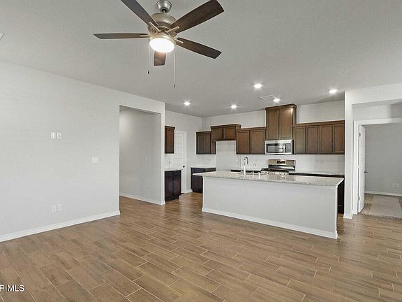 4th image of 14469 Desert Wind Dr