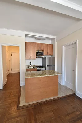 Rented by (Legacy) NY Quality Living Uptown | media 10