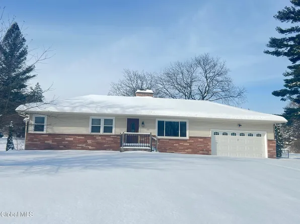 12 Gregory Lane, Loudonville, NY 12211