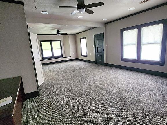 5th image of 206 W High St
